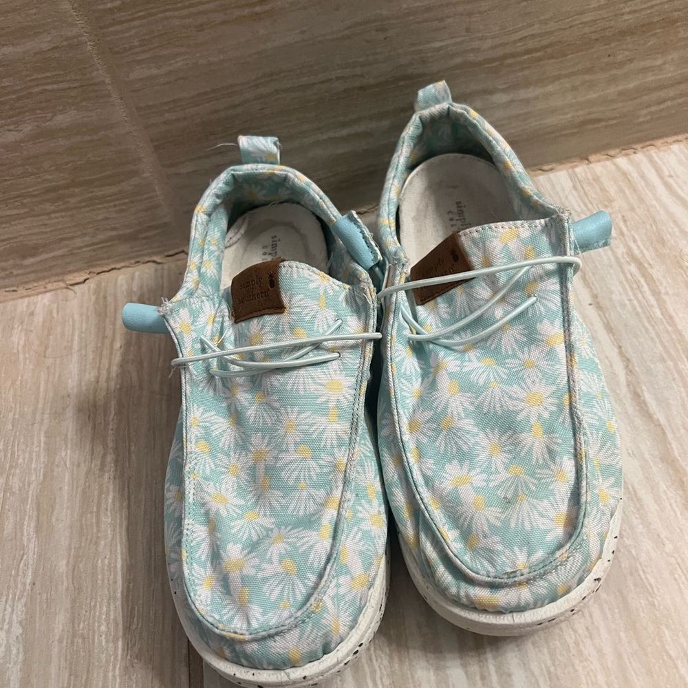 Simply Southern Floral Loafers - Blue and White